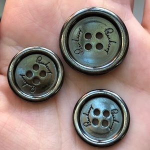 Burberry buttons